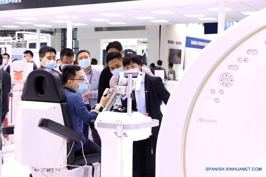 CHINA-SHANGHAI-FERIA INTERNACIONAL DE EQUIPOS MEDICOS