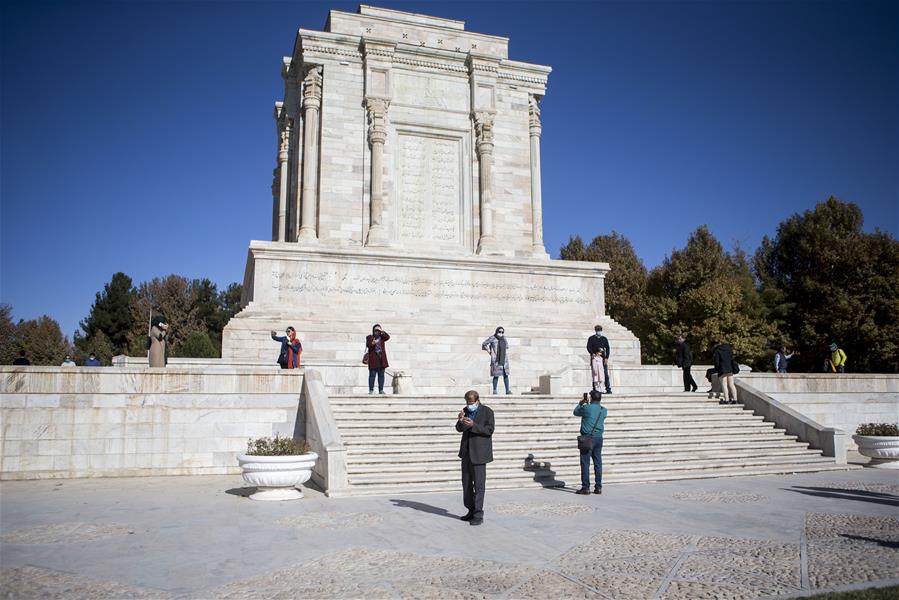IRAN-CIUDAD ANTIGUA-TUS-TUMBA DE FERDOWSI