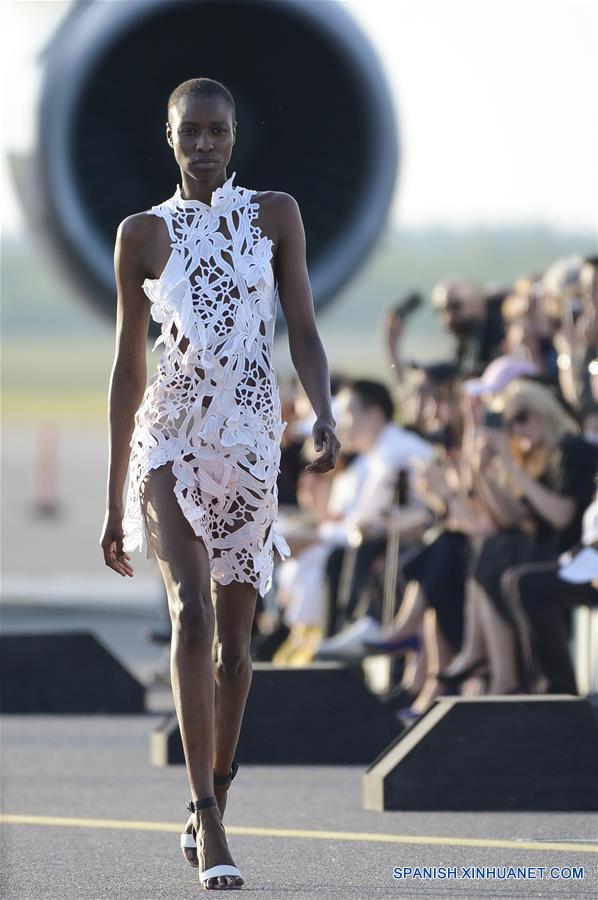(4)FINLANDIA-HELSINKI-MODA-DESFILE
