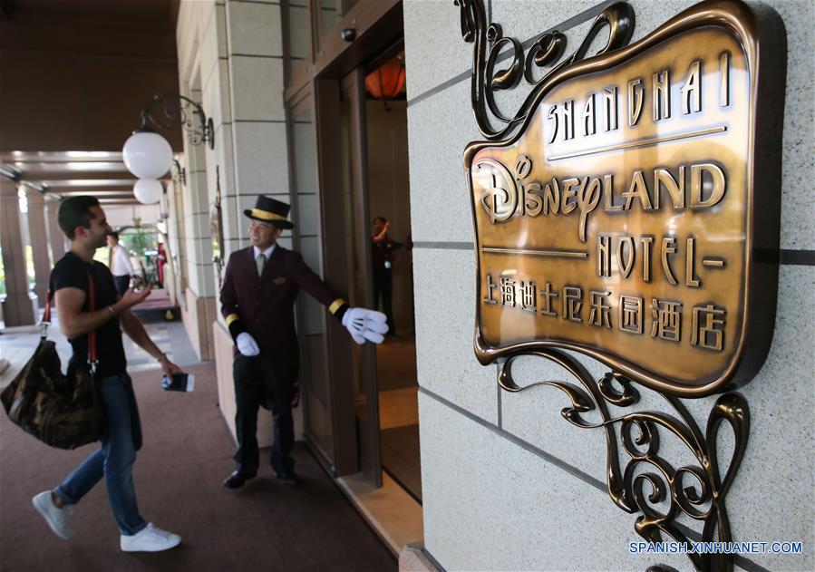 (17)CHINA-SHANGHAI-INDUSTRIA-DISNEYLANDIA 