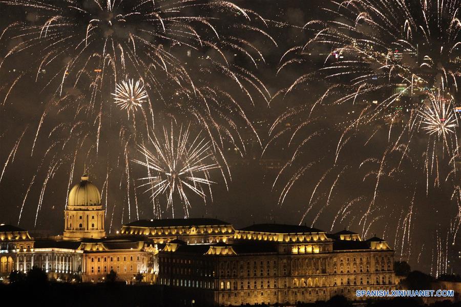 (6)HUNGRIA-BUDAPEST-SOCIEDAD-CONMEMORACION