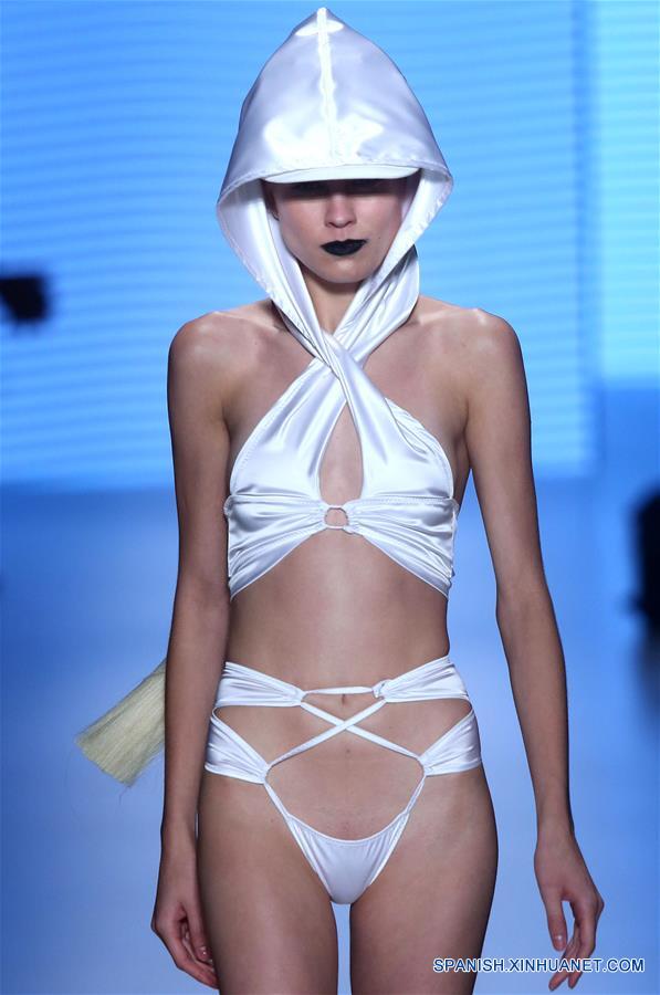 (15)BRASIL-SAO PAULO-MODA-SEMANA MODA