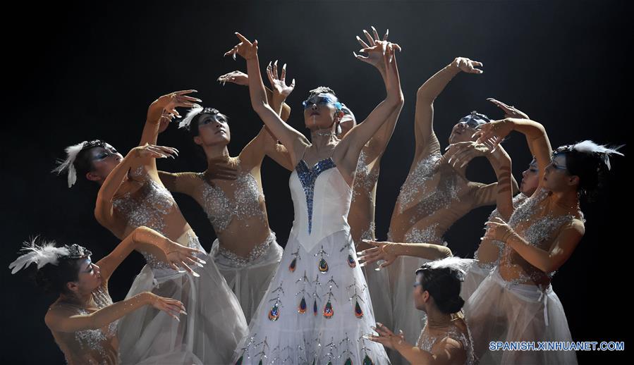 (6)CHINA-KUNMING-CULTURA-EVENTO