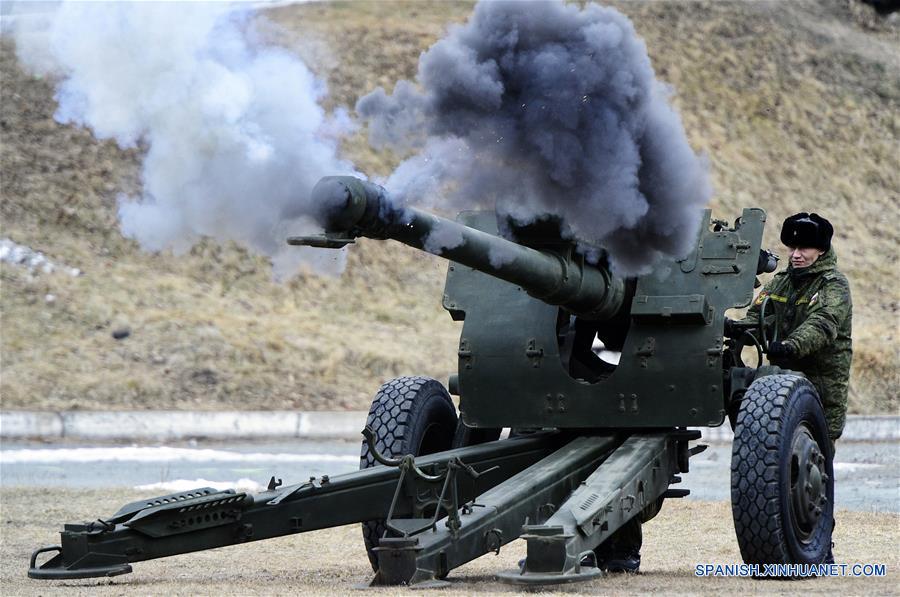 (3)RUSIA-VLADIVOSTOK-MILITARES-ANIVERSARIO