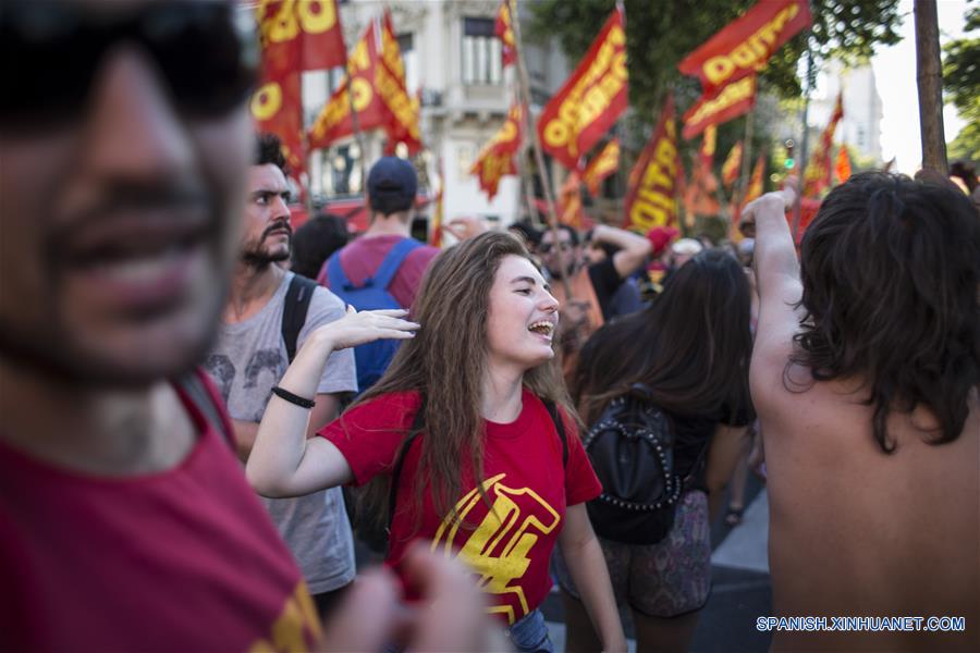 (5)ARGENTINA-BUENOS AIRES-SOCIEDAD-PROTESTA