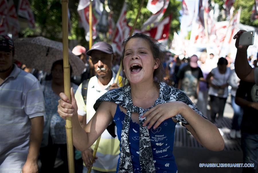 (6)ARGENTINA-BUENOS AIRES-SOCIEDAD-PROTESTA