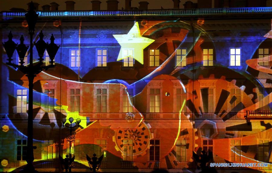 (2)RUSIA-SAN PETERSBURGO-SOCIEDAD-EVENTO
