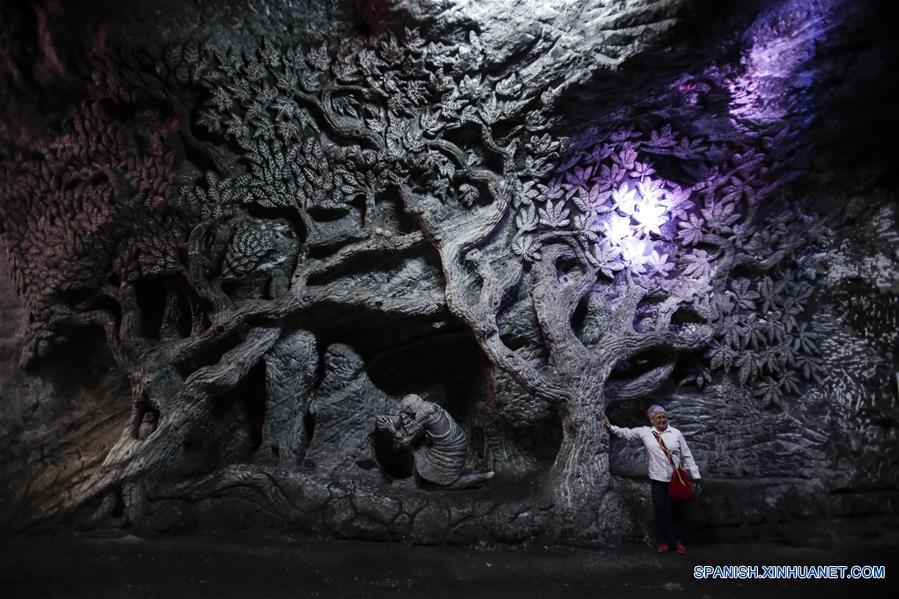 (2)COLOMBIA-ZIPAQUIRA-CHINA-CULTURA-EVENTO