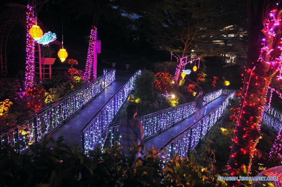 (2)SINGAPUR-SENTOSA-CHINA-SOCIEDAD-AÑO NUEVO  