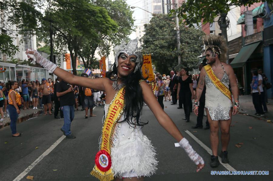 (1)BRASIL-SAO PAULO-SOCIEDAD-CARNAVAL