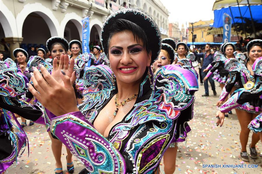 (5)BOLIVIA-ORURO-SOCIEDAD-CARNAVAL