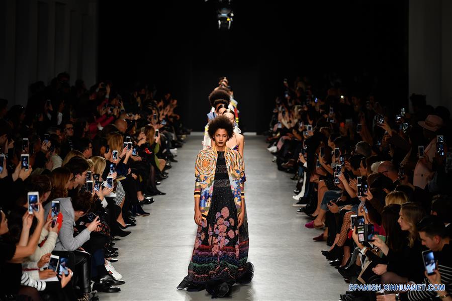 (2)FRANCIA-PARIS-MODA-SEMANA MODA