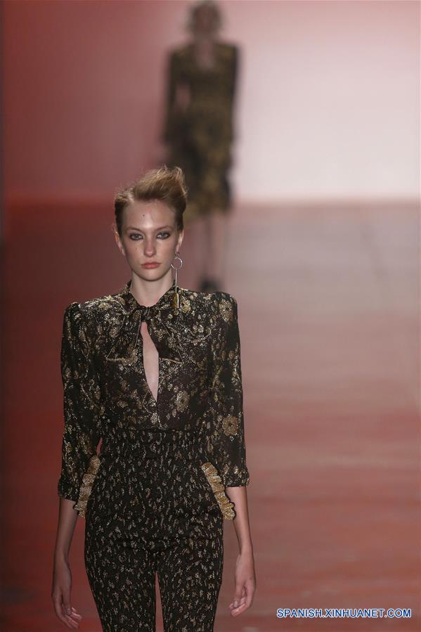 (11)BRASIL-SAO PAULO-MODA-SEMANA MODA