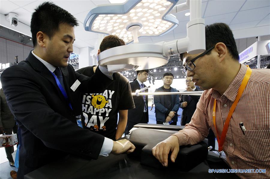 (1)CHINA-SHANGHAI-INDUSTRIA-FERIA