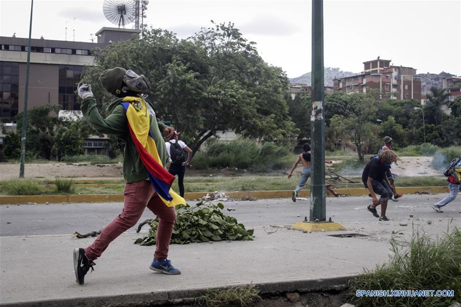 (8)VENEZUELA-CARACAS-SOCIEDAD-PROTESTA