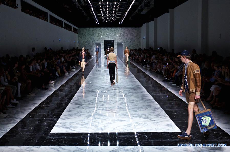 (11)ITALIA-MILAN-MODA-SEMANA MODA