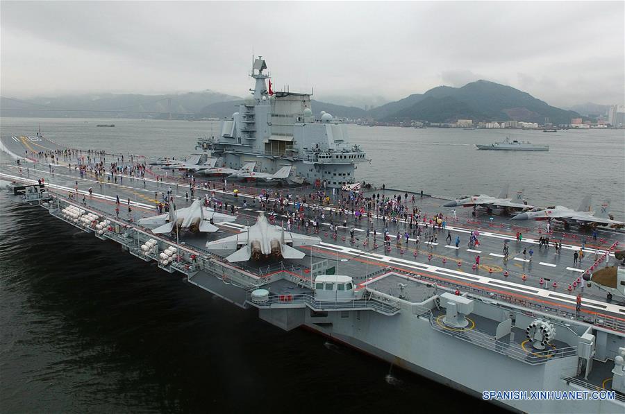 (2)CHINA-HONG KONG-MILITARES-PORTAAVIONES