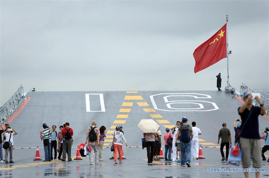 (5)CHINA-HONG KONG-MILITARES-PORTAAVIONES