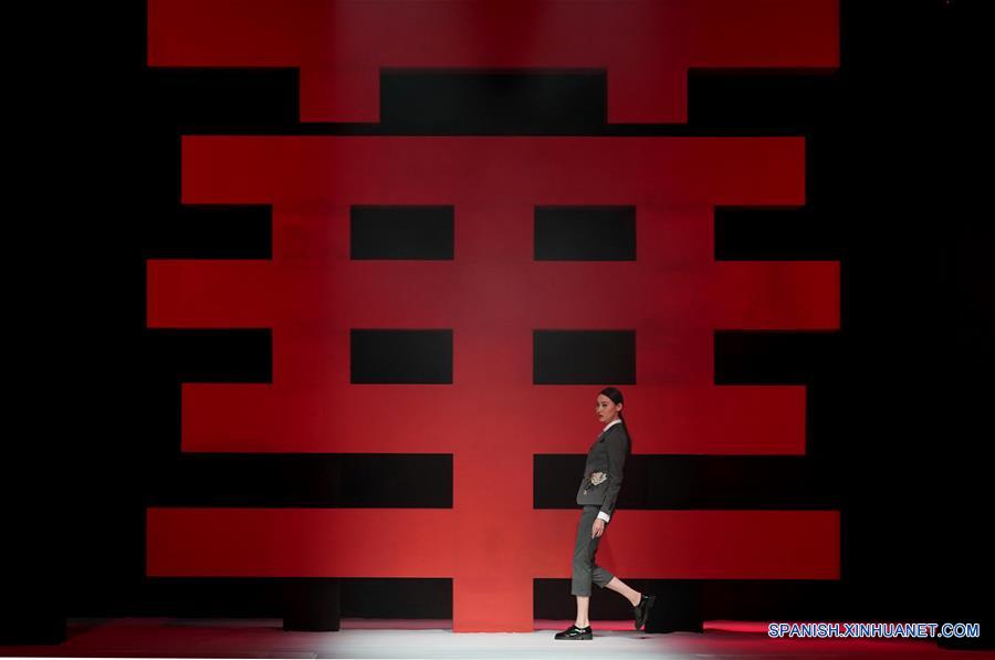 (3)CHINA-BEIJING-MODA-SEMANA MODA