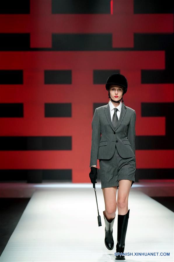 (6)CHINA-BEIJING-MODA-SEMANA MODA