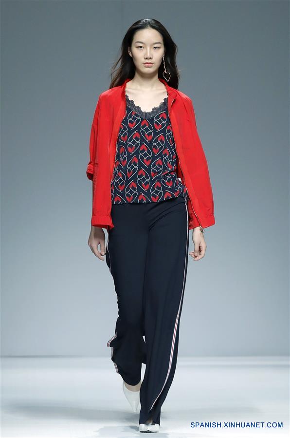 (3)CHINA-BEIJING-MODA-SEMANA MODA