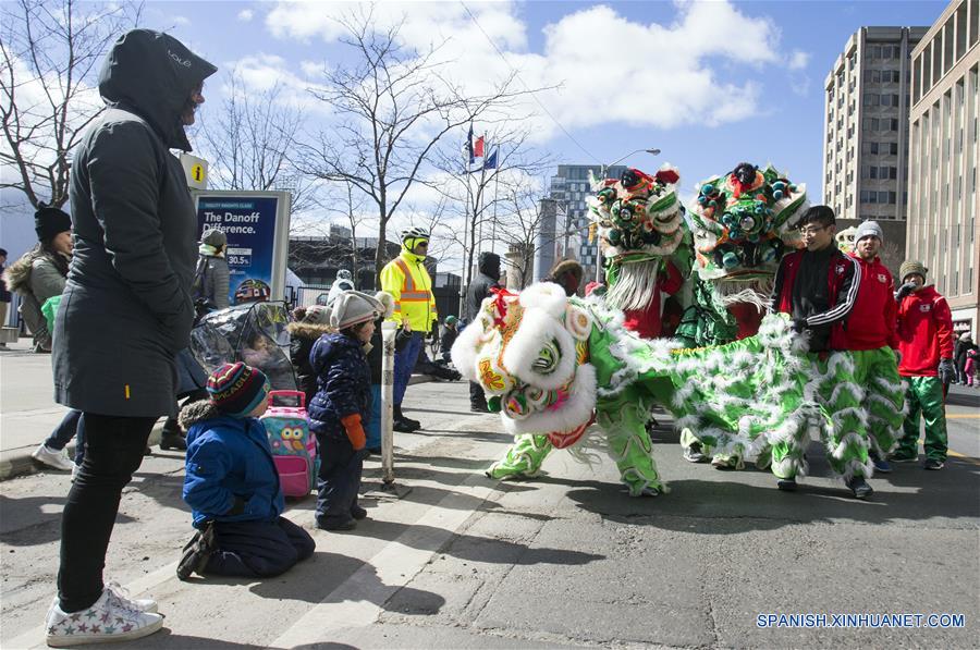 (1)CANADA-TORONTO-DESFILE