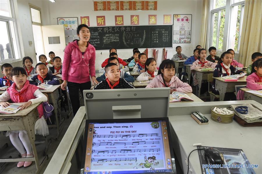 (1)CHINA-SICHUAN-TERREMOTO-ESCUELA-RECONSTRUCCION-SERIE