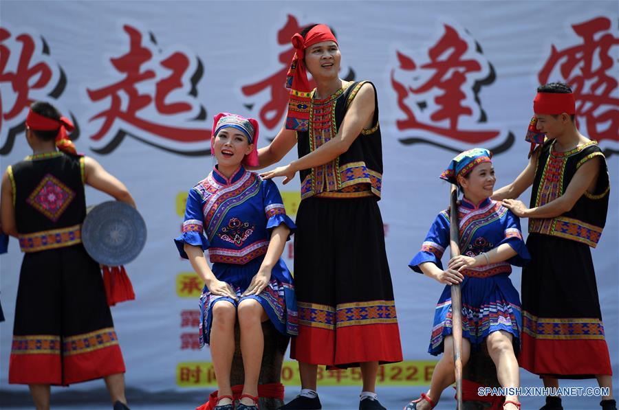(1)CHINA-GUANGXI-FESTIVAL WEIFENG 