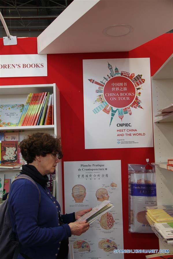 FRANCIA-PARIS-FERIA DEL LIBRO