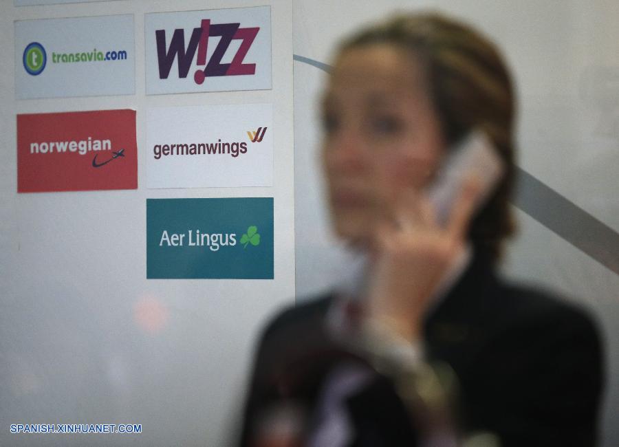 La aerolínea de bajo coste alemana Germanwings confirmó este martes que su vuelo 4U9525 tuvo un 'accidente' cuando sobrevolaba los Alpes franceses con 150 personas a bordo.