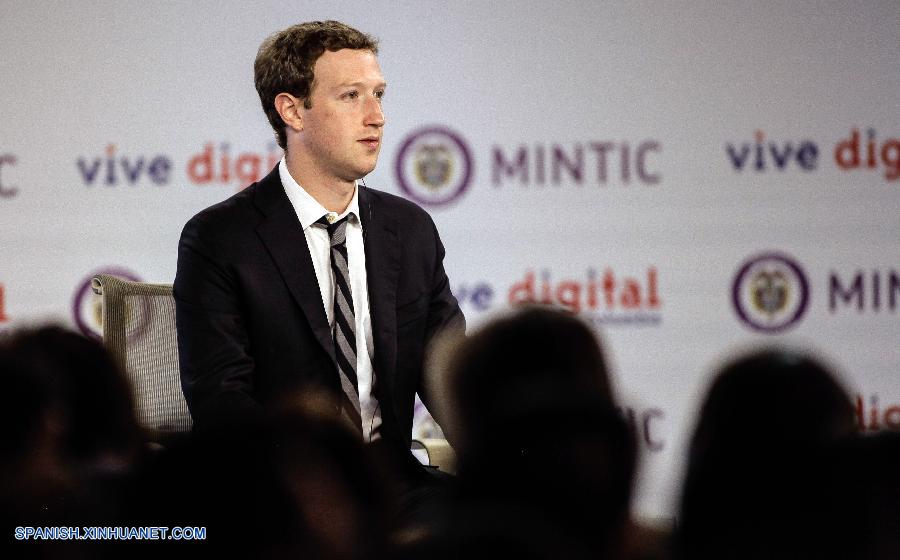 El presidente ejecutivo de Facebook, Mark Zuckerberg, lanzó hoy en Colombia el proyecto Internet.org, el cual permitirá la masificación de la conexión a internet entre la población más vulnerable.