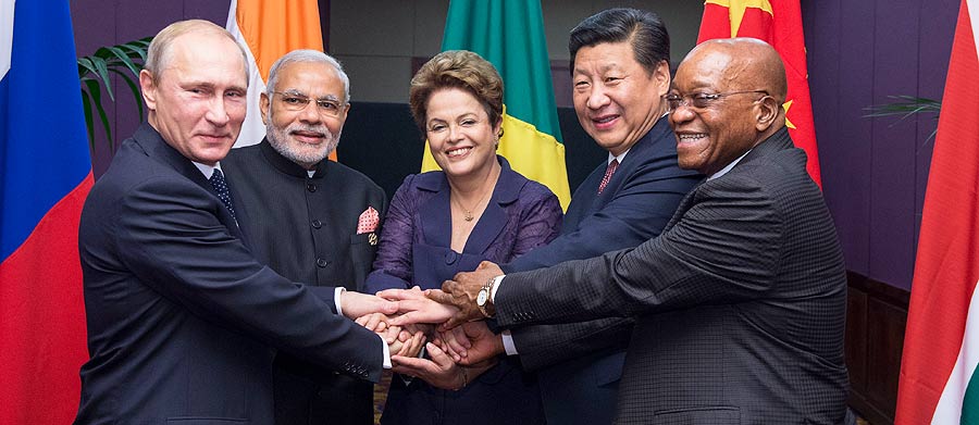 Países BRICS deben alzar su voz en la gobernanza económica global, dice el presidente chino