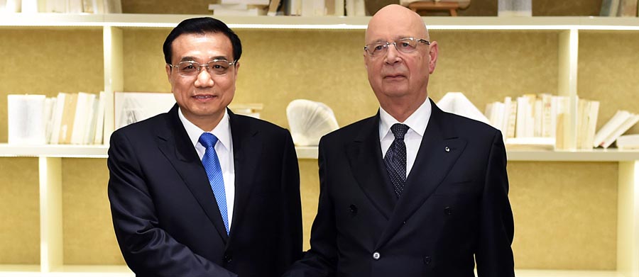 Premier chino afirma que economía china contribuye significativamente al mundo