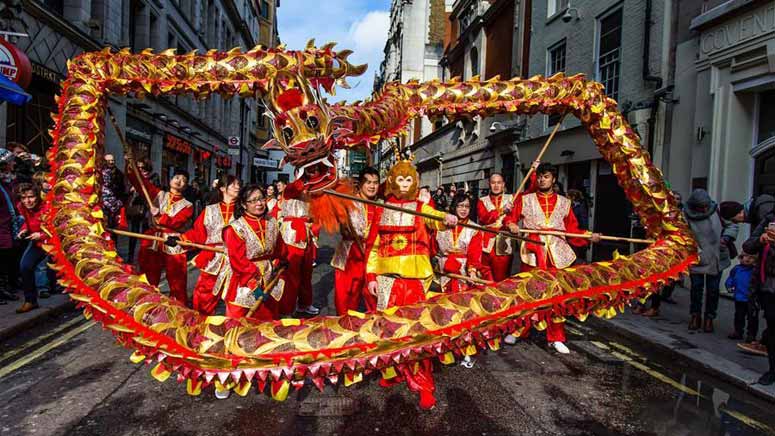 ESPECIAL: Medio millón de personas celebran Año Nuevo chino en Londres
