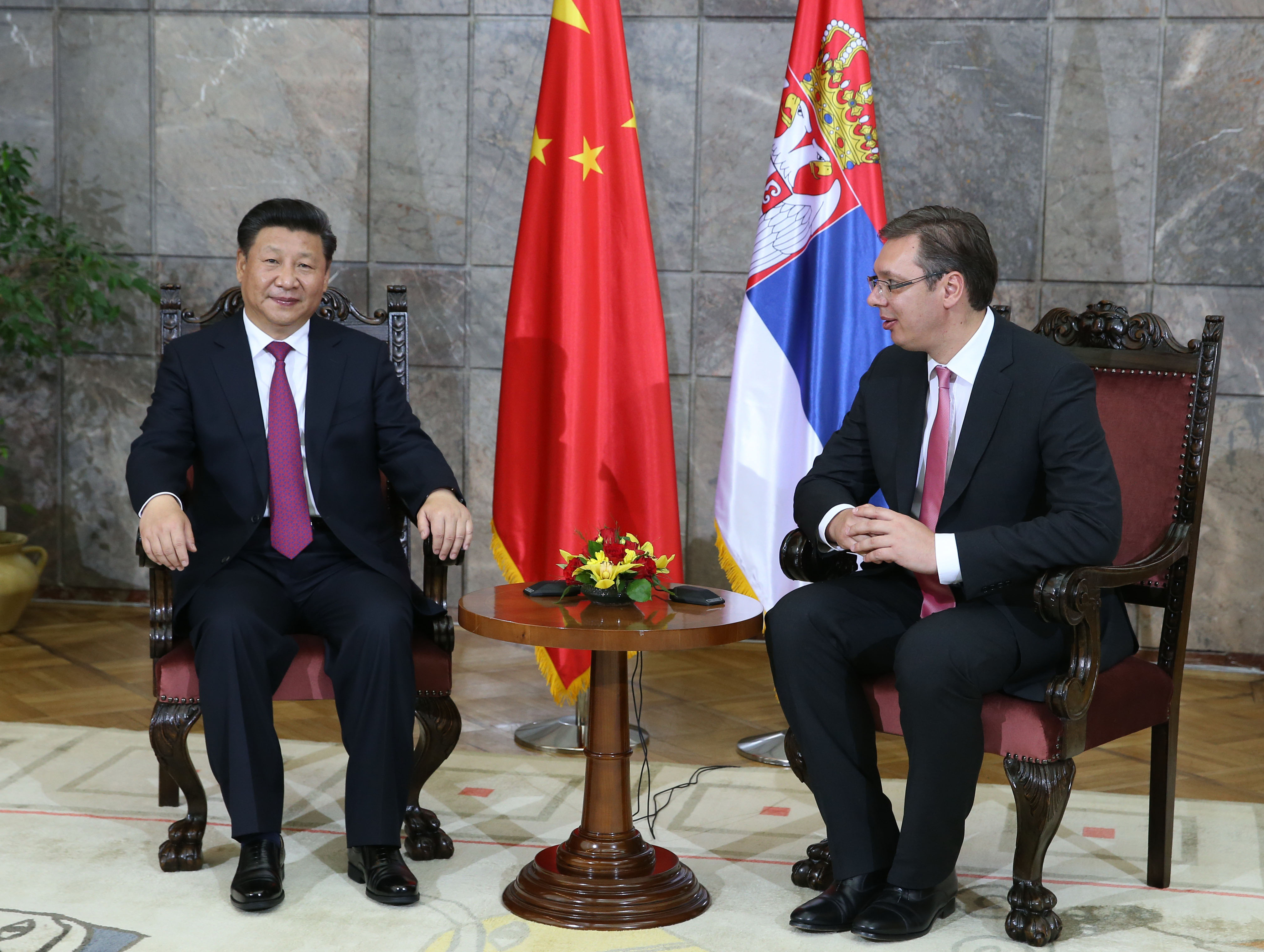 Xi se reúne con PM serbio para hablar de cooperación pragmática y lazos China-ECO