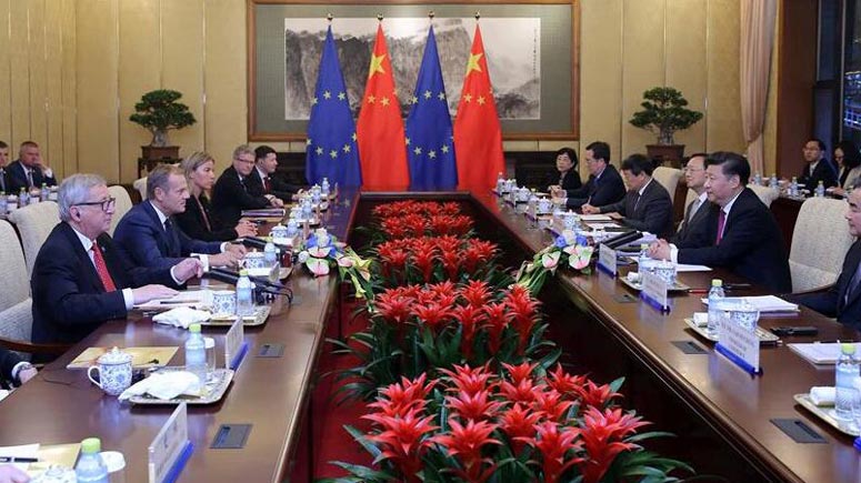 Xi Jinping dice que China rechaza cualquier propuesta o acción basadas en 
fallo de arbitraje de Mar Meridional de China