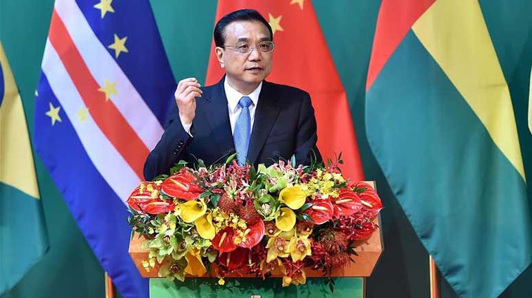 Economía china está mejor que lo esperado, dice primer ministro chino
