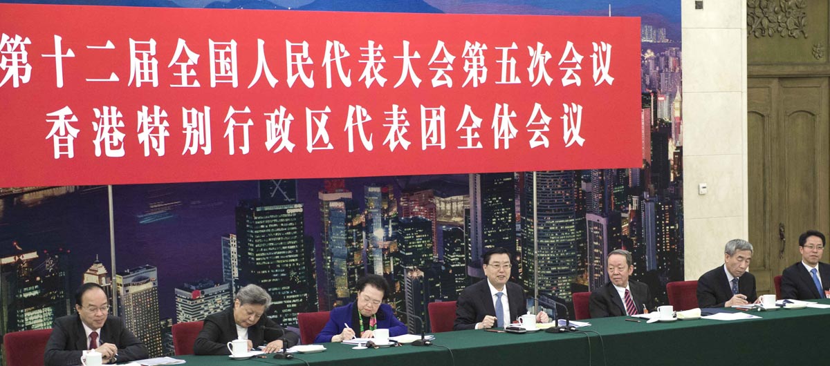 Líderes chinos participan en debates con legisladores y asesores políticos