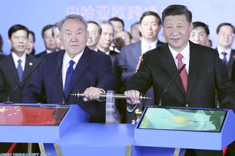 Presidente Xi visita pabellón chino en Expo de Astaná y pide mejor transporte transfronterizo