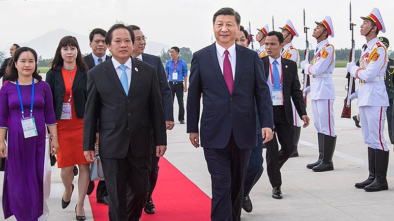 Presidente chino llega a Vietnam para reunión APEC y visita de Estado