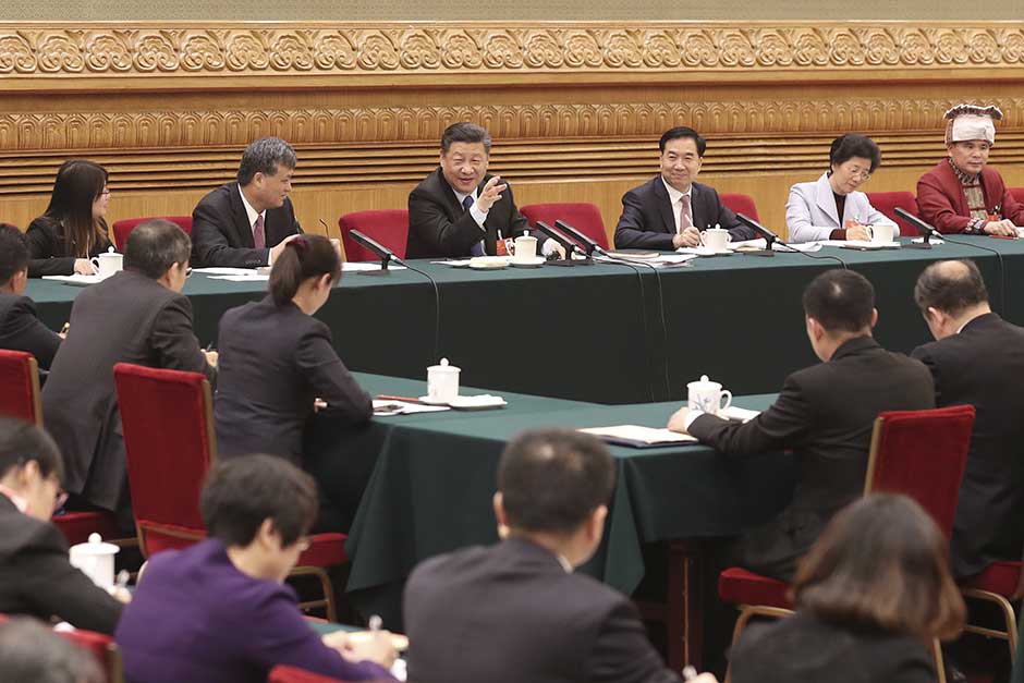(Dos sesiones) Líderes chinos se unen a legisladores nacionales en deliberaciones de panel