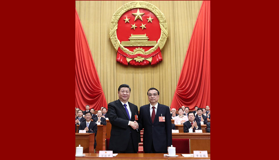 (Dos sesiones) Presidente chino firma decreto nombrando premier a Li Keqiang
