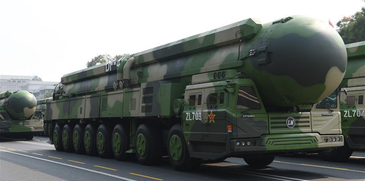 (Día Nacional) China devela sus misiles nucleares estratégicos intercontinentales más avanzados Dongfeng-41