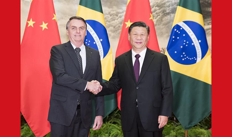 Enfoque de China: Presidentes chino y brasileño sostienen conversaciones