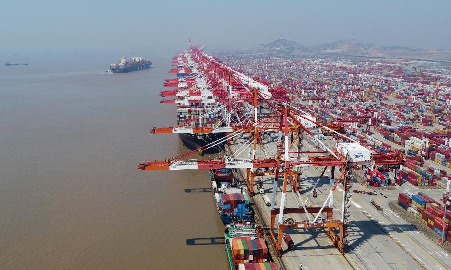 China trabaja para estabilizar más comercio exterior e inversión