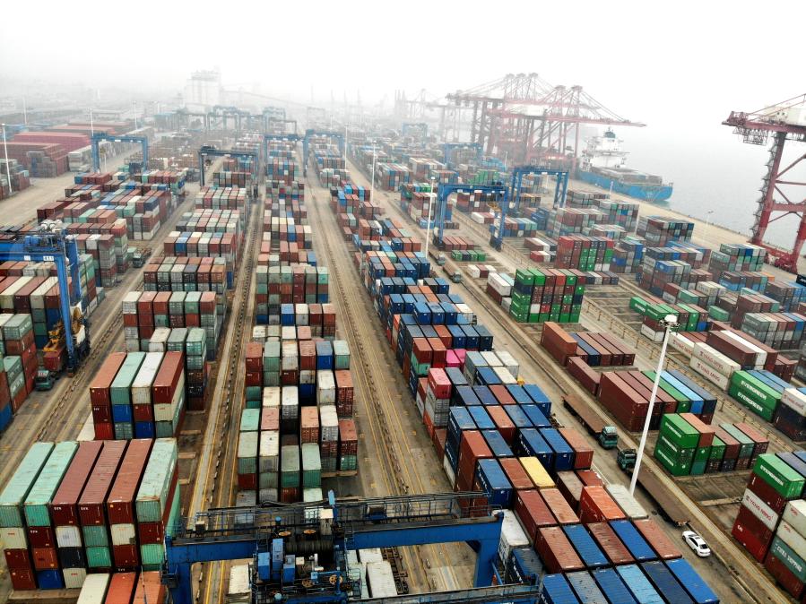 Comercio exterior de China aumenta 7,8 % en noviembre