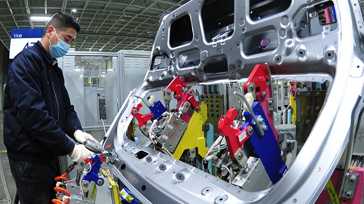 Fabricantes de partes y componentes automotrices nacionales y extranjeros abren negocios en Cangzhou, Hebei