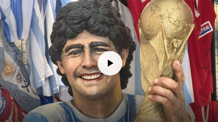 Santuario de Maradona en club Argentinos recibe visitas de fanáticos