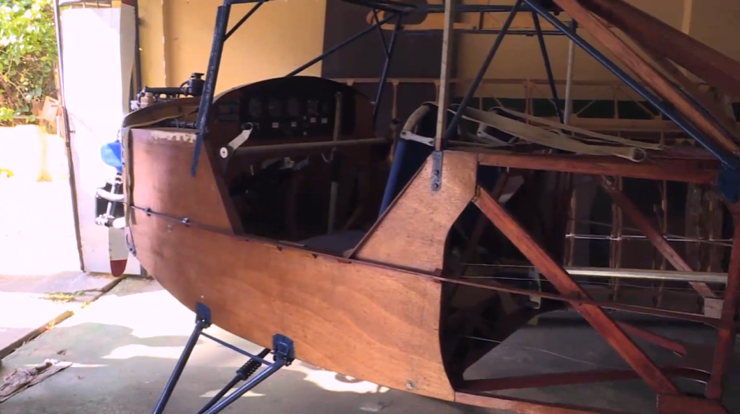 Cubano construye avión en su garaje en La Habana