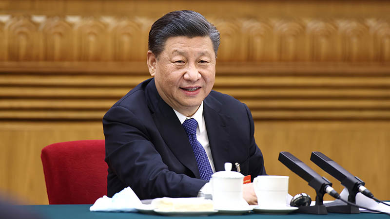 (Dos sesiones) Xi destaca nueva filosofía de desarrollo y unidad étnica durante sesión legislativa